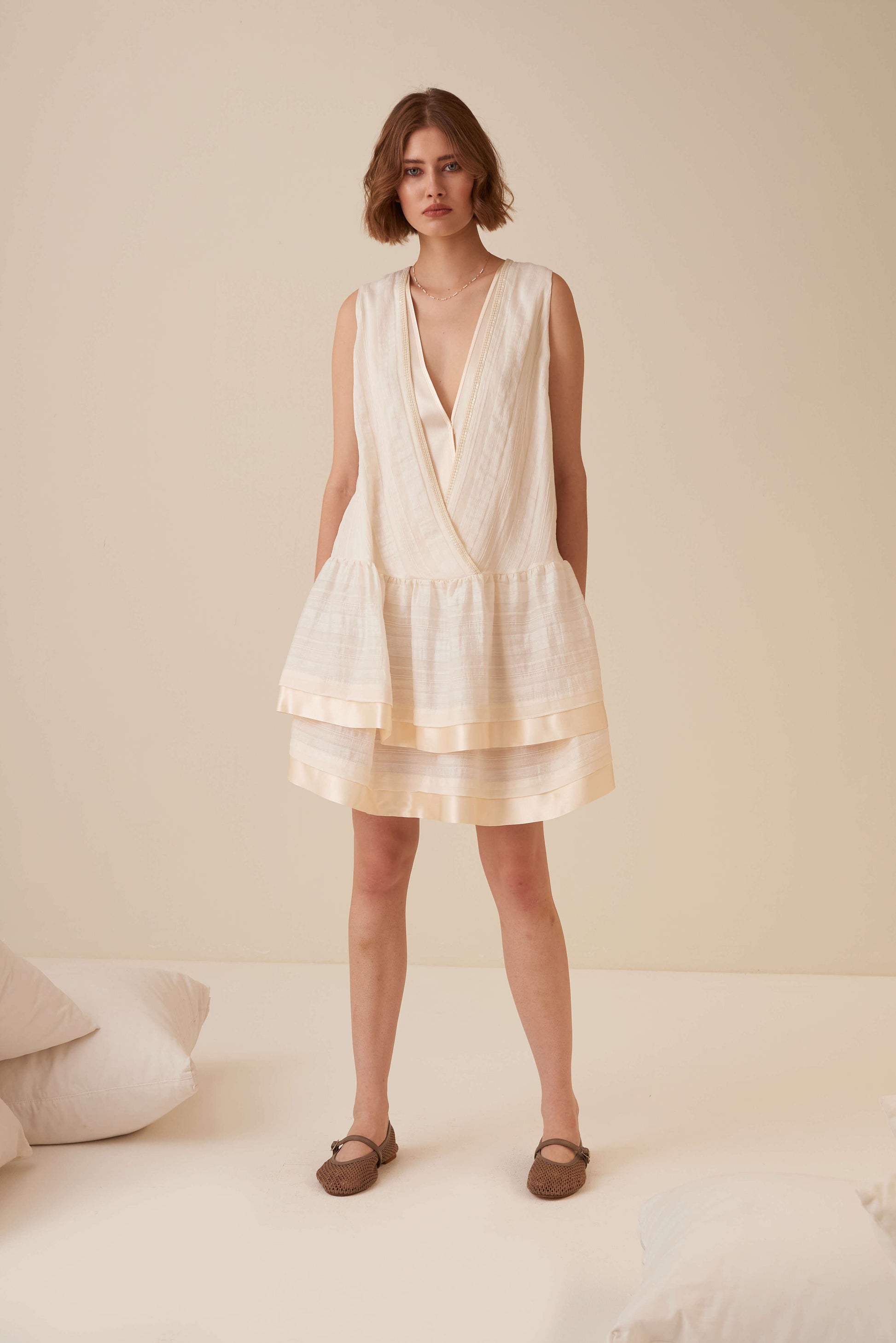 Abito corto incrociato