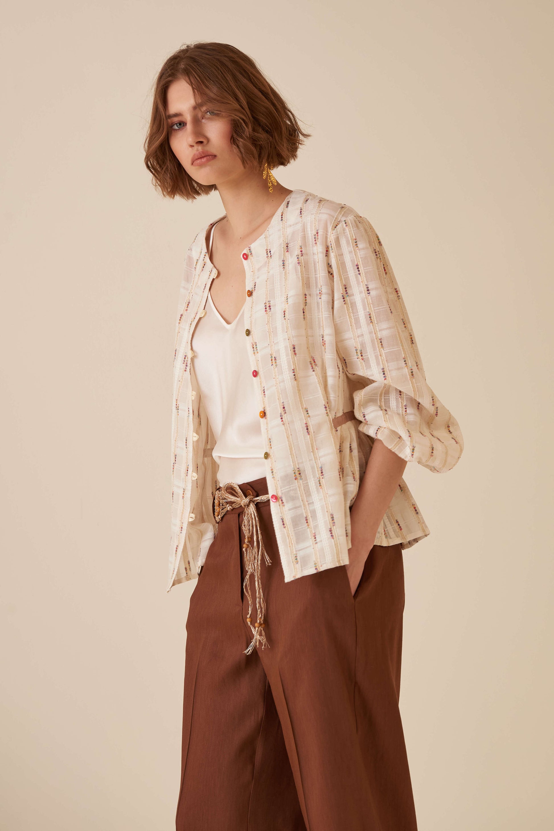 Camicia in jacquard con manica ampia