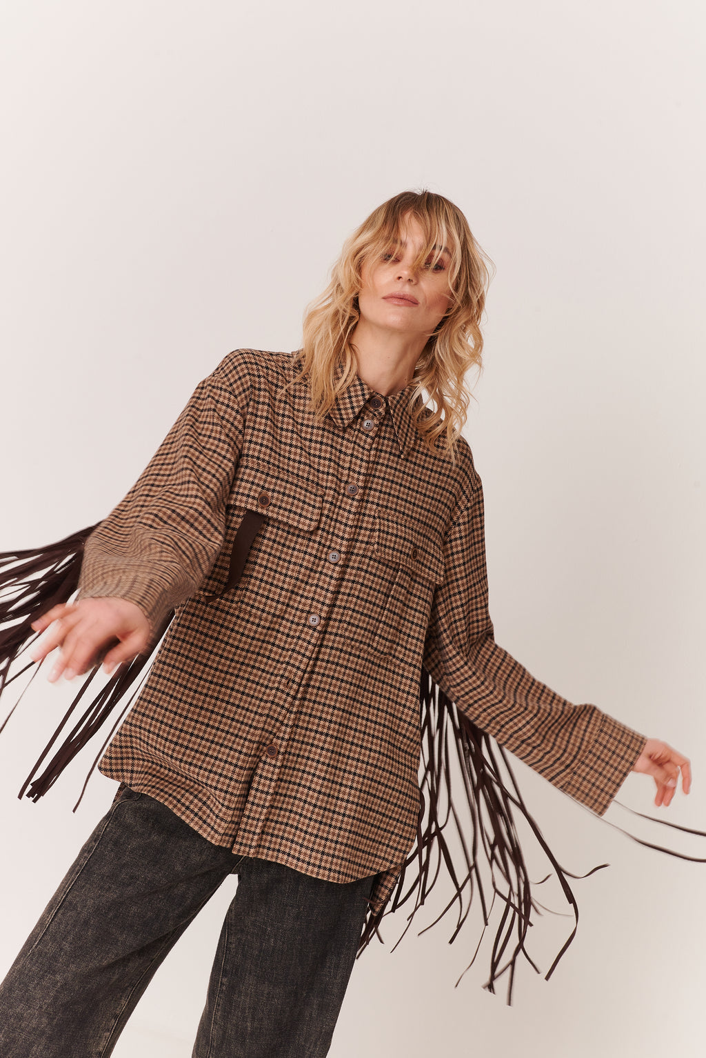 Overshirt in Pied de Poule con frange in suede