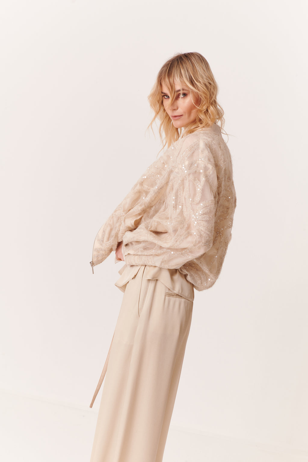 Bomber con profili in raso, Organza Paillettes