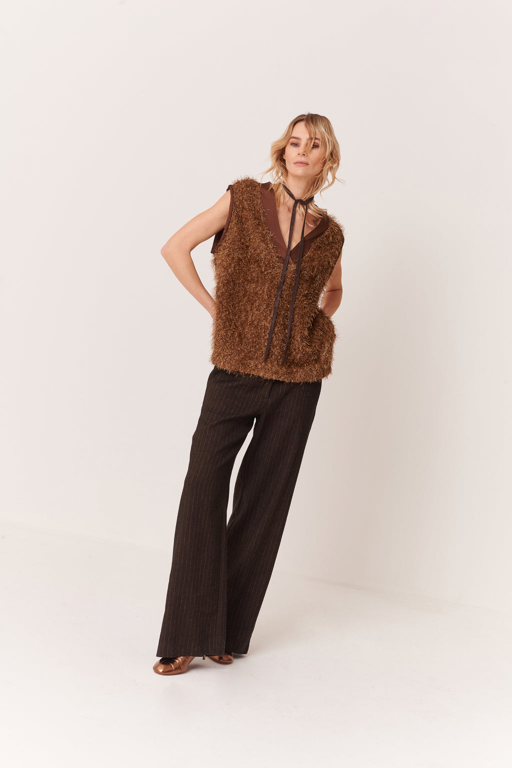 Pantalone palazzo con tasche a toppa in Gessato Misto Lino