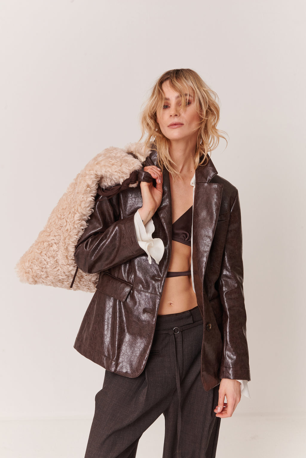 Giacca un petto con ribattiture in Eco-pelle Vintage