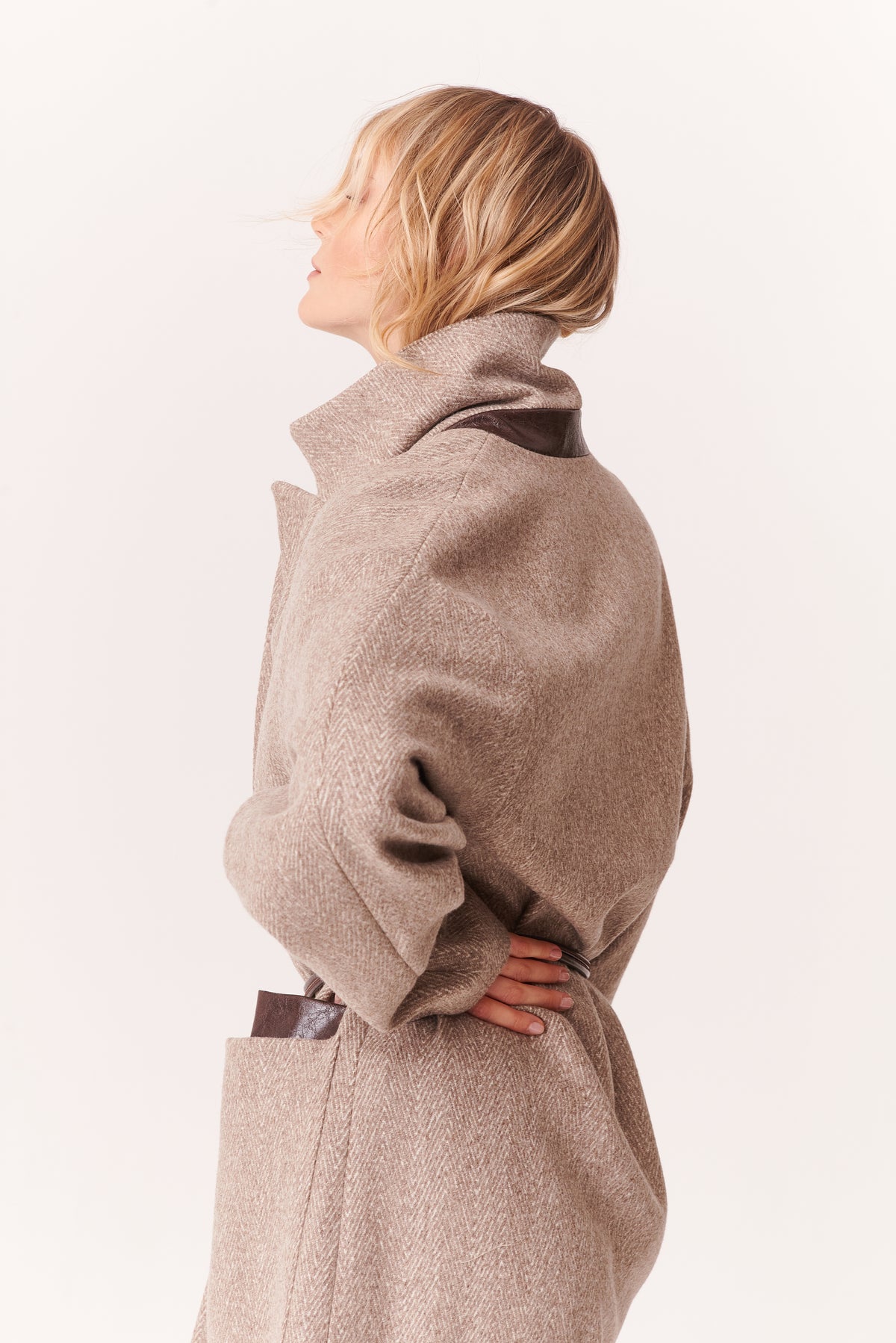 Spolvero con cintura e riporti in Eco-pelle Vintage